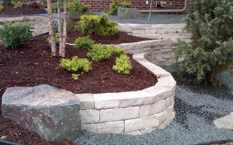 Retaining Walls, Landscaping Design and Installation Services in Rochester Mn