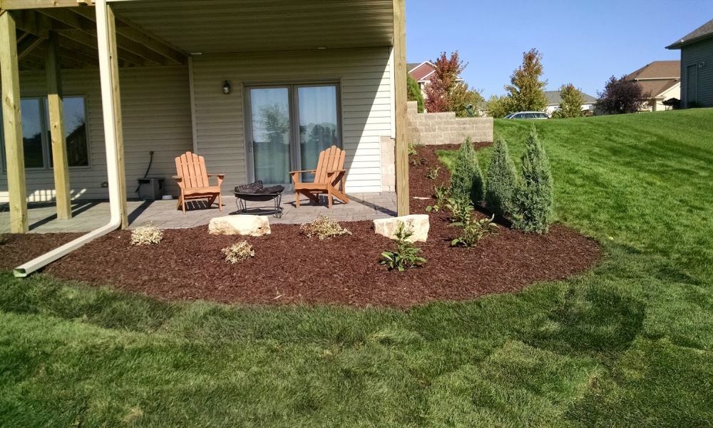 Landscaping, Paver, Stamped Concrete Patio, Retaining Walls Design and Installation in Rochester, Mn Area