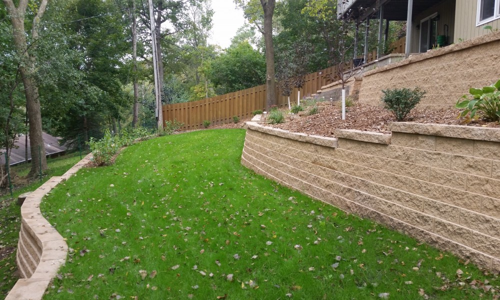 Retaining Wall Design and Installation Services in Rochester Mn